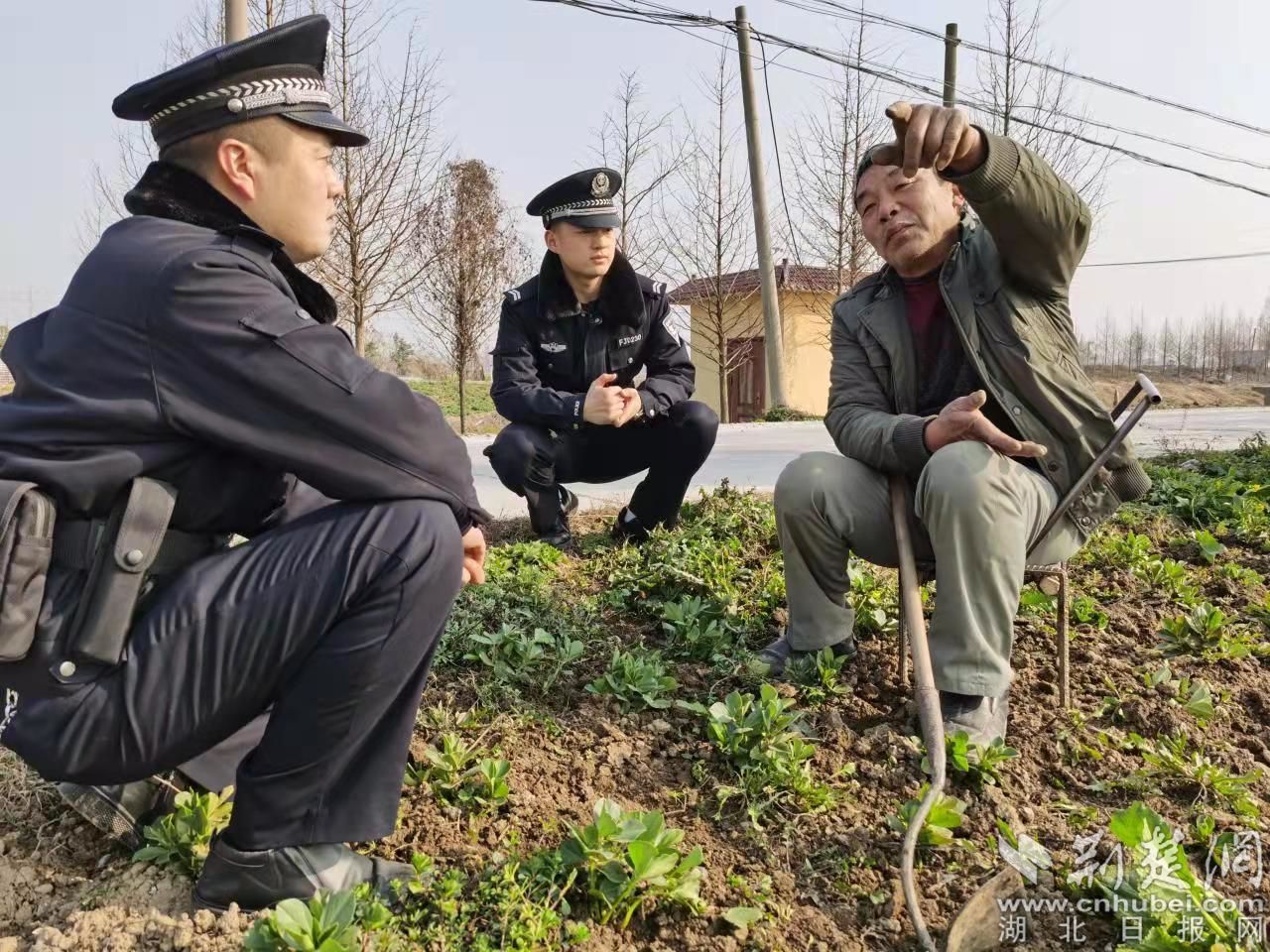 深入了解轄區(qū)治安狀況，查找風(fēng)險(xiǎn)隱患，排查化解矛盾糾紛.jpg.jpg