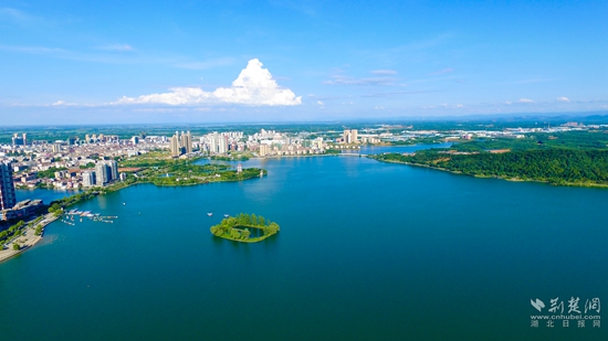 DJI_0006城在畫中湖北嘉魚電視臺(tái)雷平攝.jpg