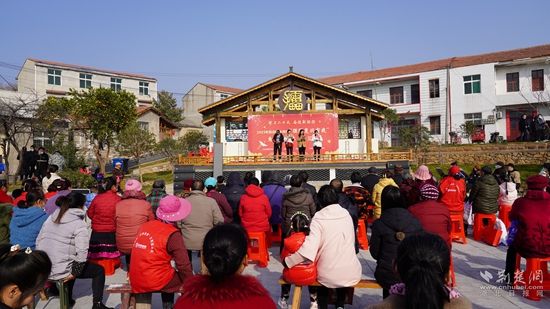 中灣村二十大進(jìn)鄉(xiāng)村.JPG.JPG